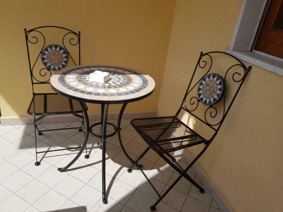 Relax Due Passi Dal Mare Apartment สปาดาฟอรา ภายนอก รูปภาพ